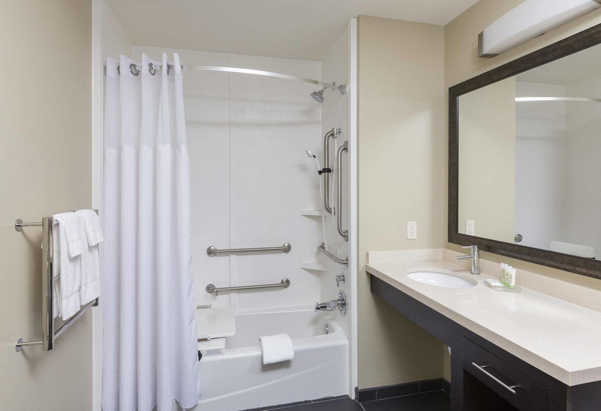 Staybridge Suites Canton By Ihg North Canton Exterior photo